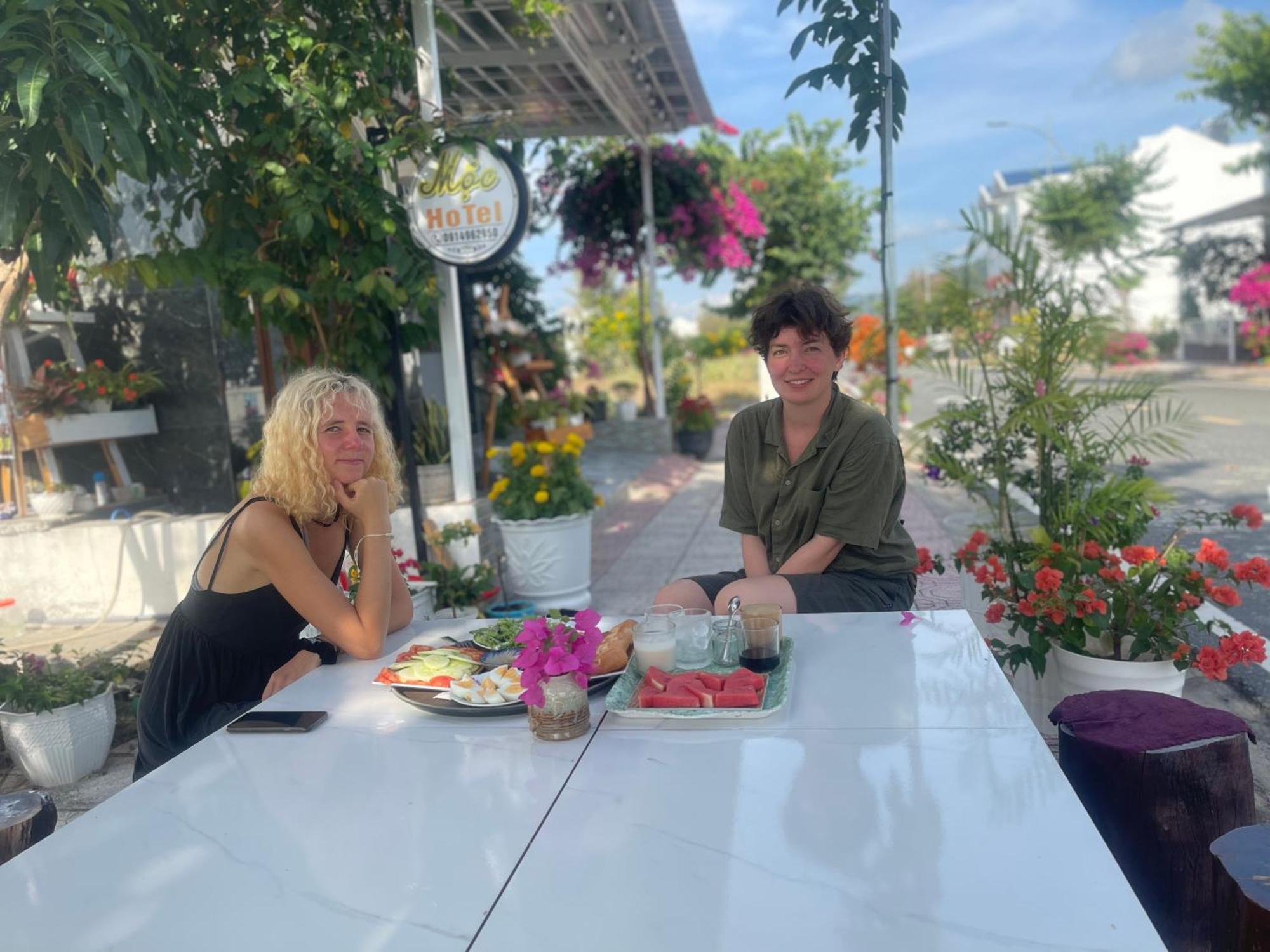 Moc Homestay- Near Bai Dai Beach Cam Lam Екстер'єр фото
